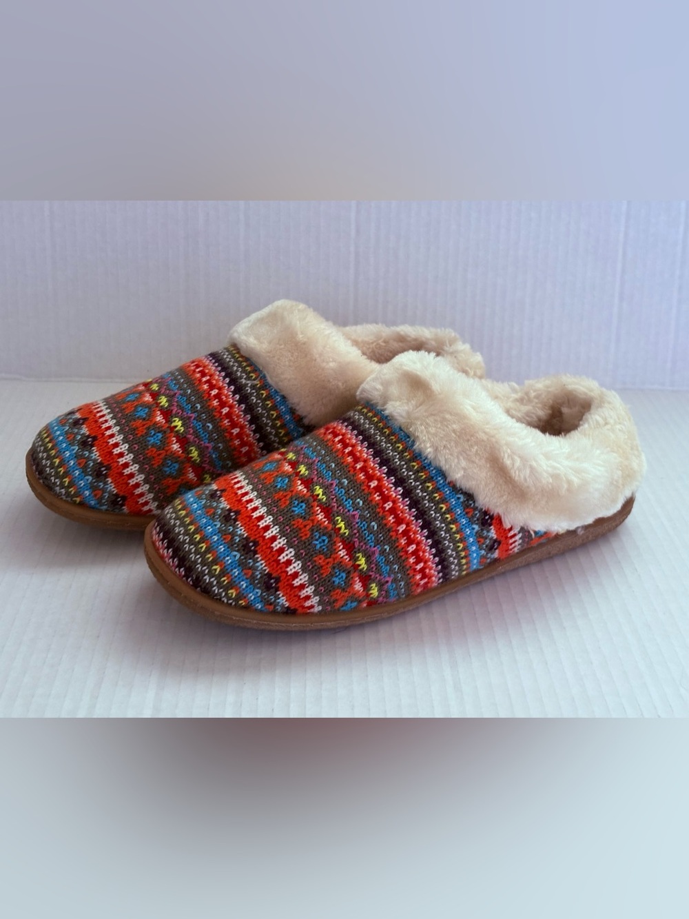 Minnetonka Cozy Multicolor Knit Faux-Fur Lined Women's Slippers size 8M